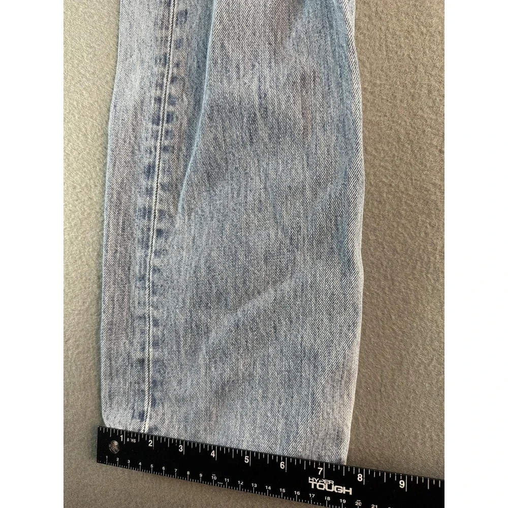 VTG Levis 501 Jeans Mens 34x34 Light Wash Blue Regular Straight Distressed Denim